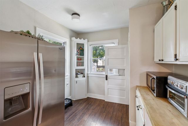 1725 41st Street, Des Moines, IA 50310