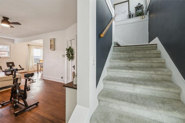 1725 41st Street, Des Moines, IA 50310