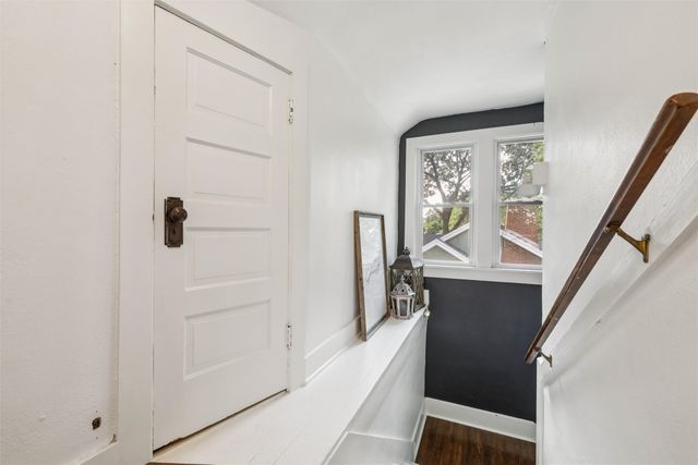 1725 41st Street, Des Moines, IA 50310