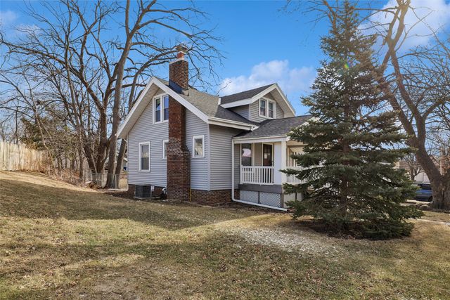 1725 41st Street, Des Moines, IA 50310