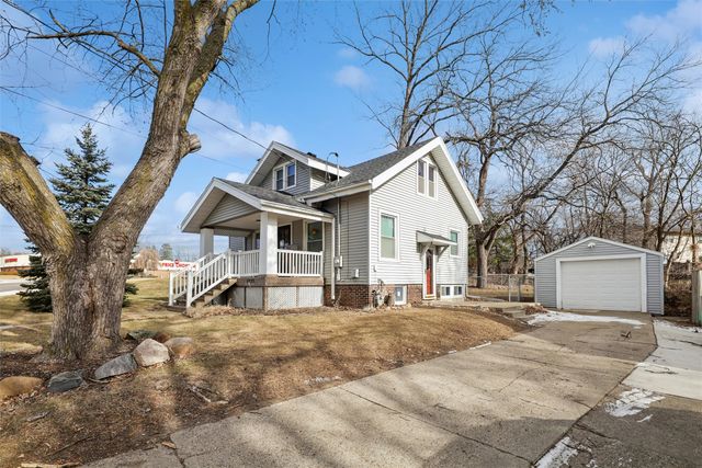 1725 41st Street, Des Moines, IA 50310