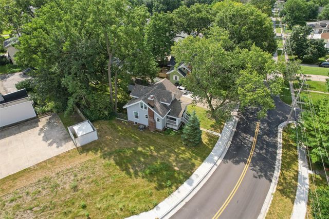 1725 41st Street, Des Moines, IA 50310