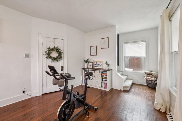 1725 41st Street, Des Moines, IA 50310