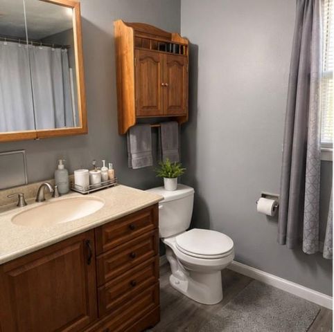 24 BRAEBURN DR, Ewing Twp, NJ 08638