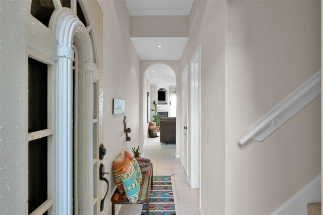 15 Regency Point, Conroe, TX 77356