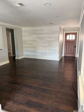 2154 Sunbend Falls, San Antonio, TX 78224