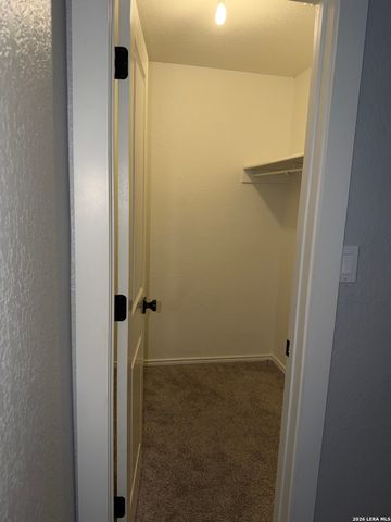 2154 Sunbend Falls, San Antonio, TX 78224