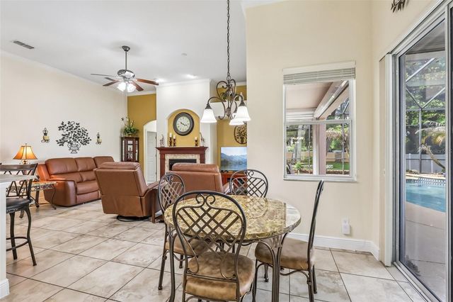 115 W BLUE WATER EDGE DRIVE, Eustis, FL 32736