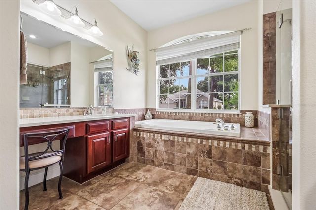 115 W BLUE WATER EDGE DRIVE, Eustis, FL 32736