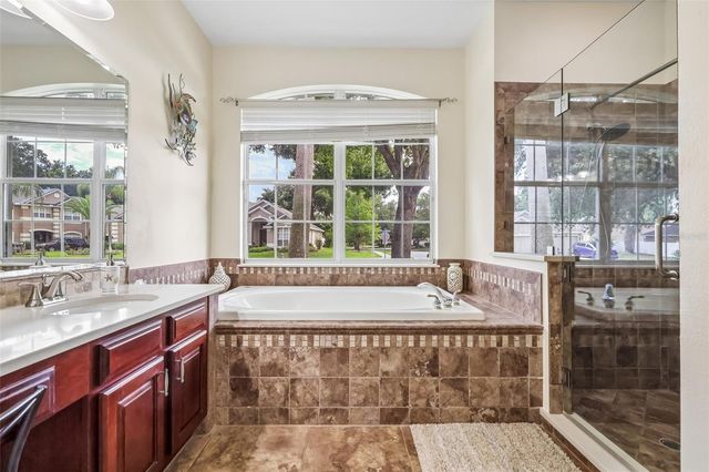 115 W BLUE WATER EDGE DRIVE, Eustis, FL 32736