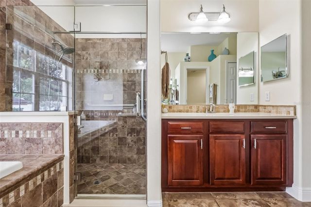 115 W BLUE WATER EDGE DRIVE, Eustis, FL 32736