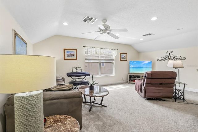 115 W BLUE WATER EDGE DRIVE, Eustis, FL 32736