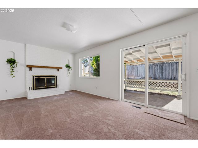 5750 Sw 167TH Ave, Beaverton, OR 97007