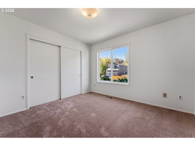 5750 Sw 167TH Ave, Beaverton, OR 97007