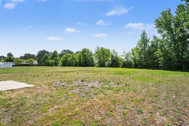 29 Little Sunshine Brook, Smithfield, NC 27577