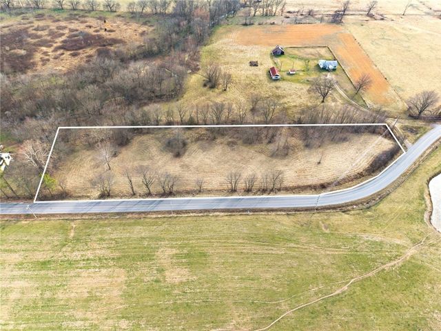 15065 Bethel Blacktop Road, Farmington, AR 72753