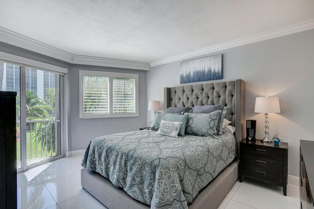 2730 Banyan Road 26, Boca Raton, FL 33432