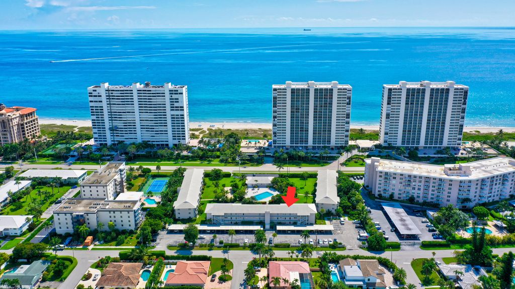 2730 Banyan Road 26, Boca Raton, FL 33432