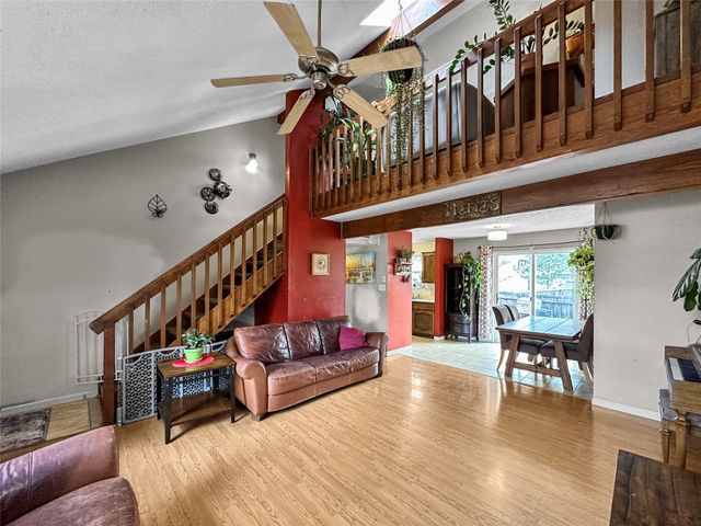 1097 Willow Way, Santa Fe, NM 87507