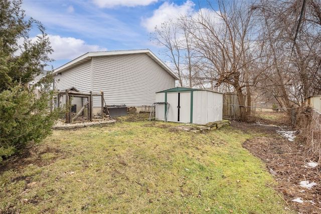 3752 F Avenue NE, Cedar Rapids, IA 52402