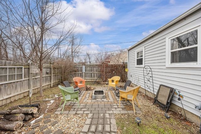 3752 F Avenue NE, Cedar Rapids, IA 52402