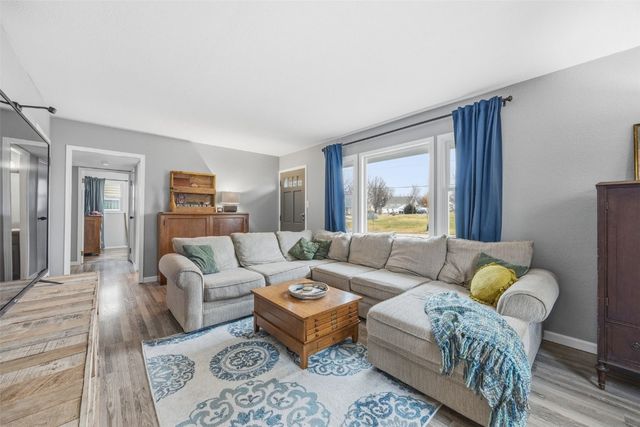 3752 F Avenue NE, Cedar Rapids, IA 52402