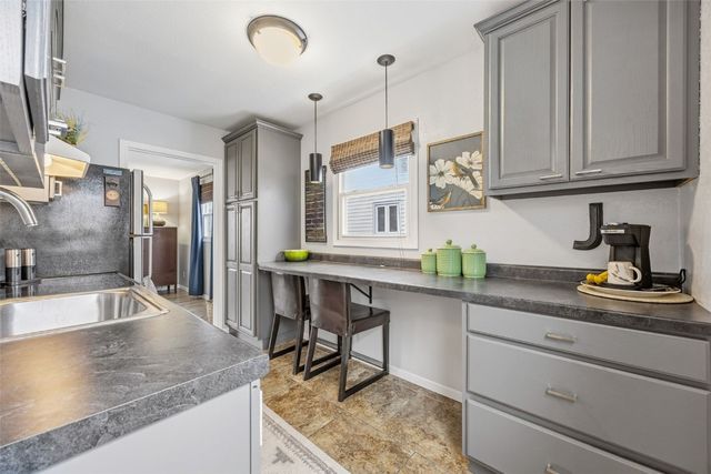 3752 F Avenue NE, Cedar Rapids, IA 52402