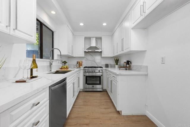 363 HEMLOCK Avenue C, Carlsbad, CA 92008