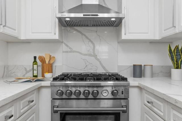 363 HEMLOCK Avenue C, Carlsbad, CA 92008