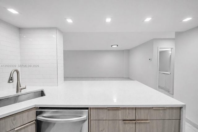2049 S Ocean Drive PH4, Hallandale Beach, FL 33009