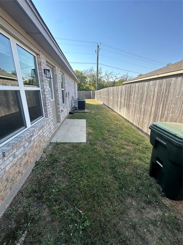 3102 Stonewall DR B, Temple, TX 76501
