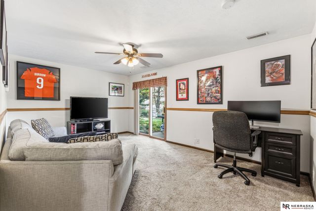 6632 S 86th Avenue Circle, Ralston, NE 68127