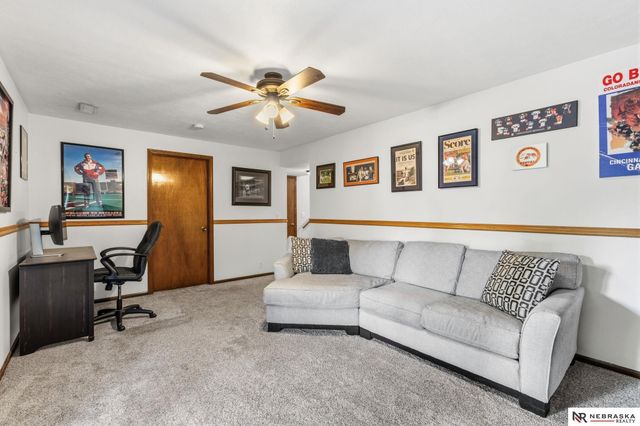 6632 S 86th Avenue Circle, Ralston, NE 68127