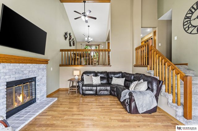 6632 S 86th Avenue Circle, Ralston, NE 68127