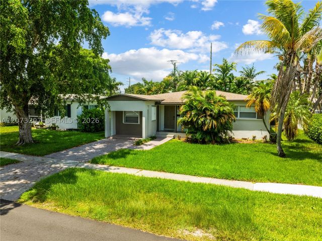 317 SE 3rd Ter, Dania Beach, FL 33004