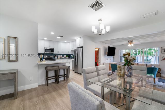 317 SE 3rd Ter, Dania Beach, FL 33004