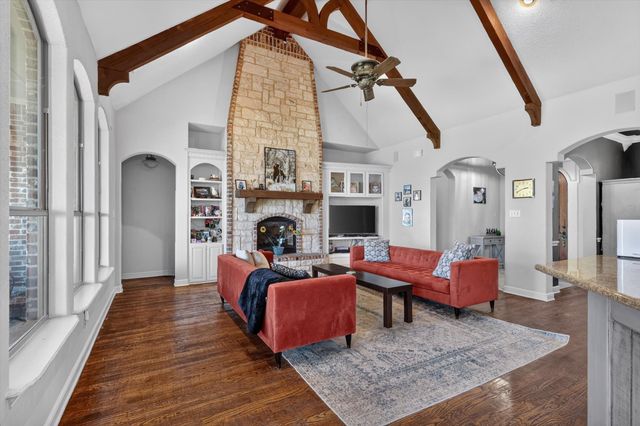 324 Arbor Lane, Haslet, TX 76052