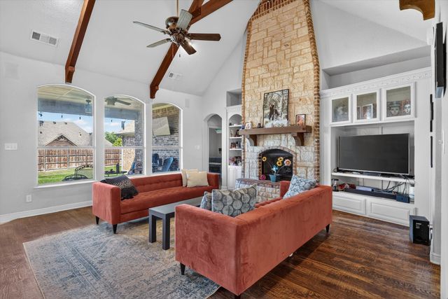 324 Arbor Lane, Haslet, TX 76052