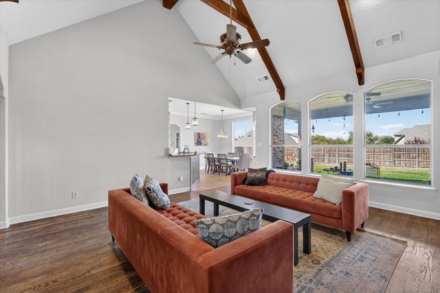 324 Arbor Lane, Haslet, TX 76052