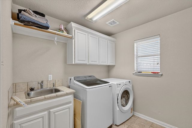 324 Arbor Lane, Haslet, TX 76052