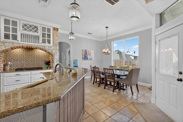 324 Arbor Lane, Haslet, TX 76052