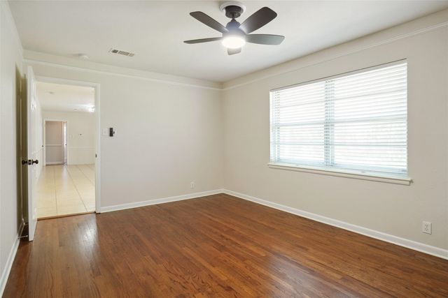 1125 Mason Drive, Hurst, TX 76053