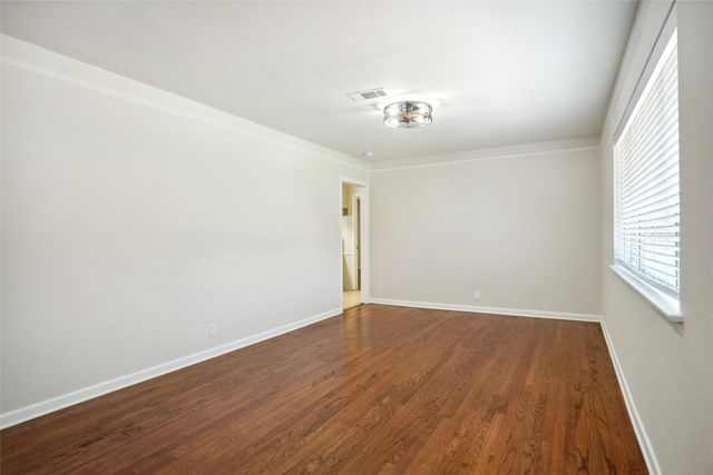 1125 Mason Drive, Hurst, TX 76053