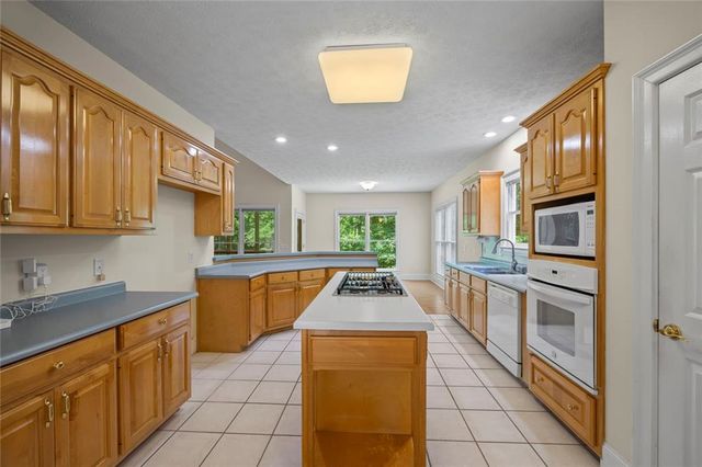 2256 Shadow Wood Drive, Monroe, GA 30656