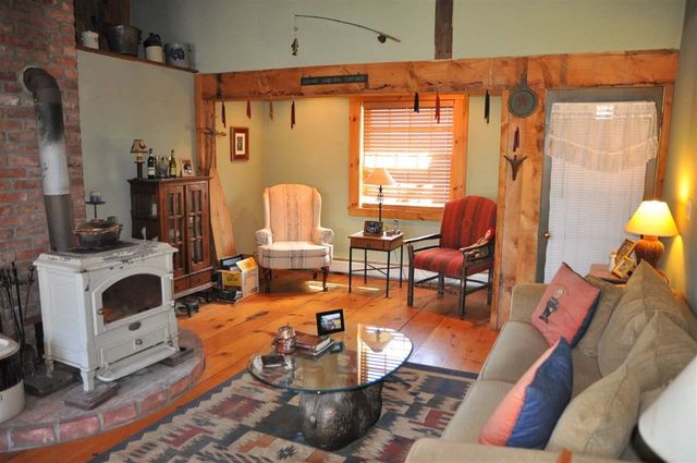 212 Thrall Road, Poultney, VT 05764