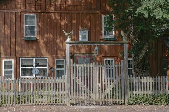212 Thrall Road, Poultney, VT 05764