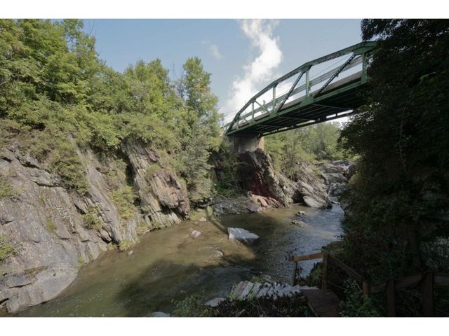 212 Thrall Road, Poultney, VT 05764