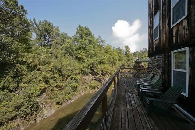 212 Thrall Road, Poultney, VT 05764