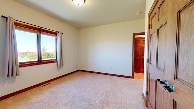 S3358 Hass LANE, Viroqua, WI 54665