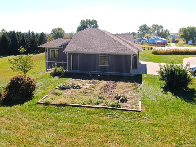 S3358 Hass LANE, Viroqua, WI 54665